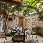 Strandnahes Inmitten Der Altstadt Mit Mediterranem Garten - Nur 150 Meter Zum 公寓 *