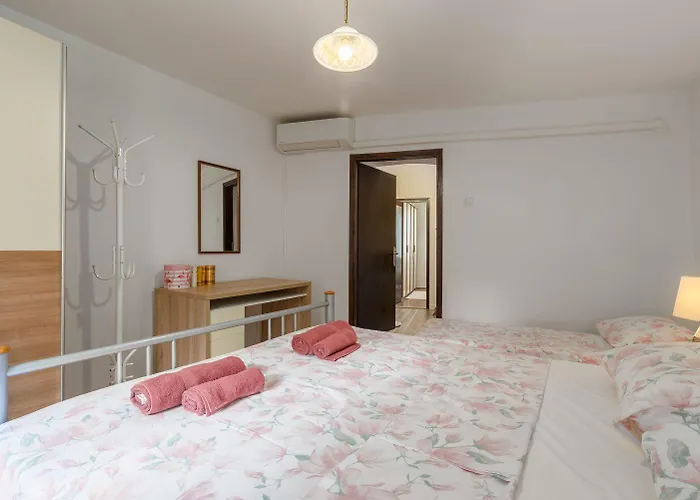 Apartmán Strandnahes Inmitten Der Altstadt Mit Mediterranem Garten - Nur 150 Meter Zum *